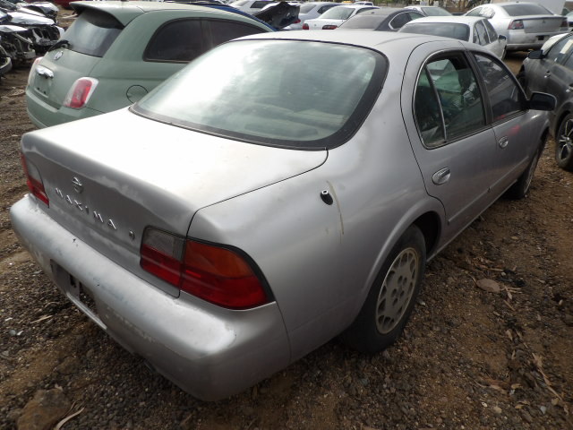 1996 Nissan Maxima