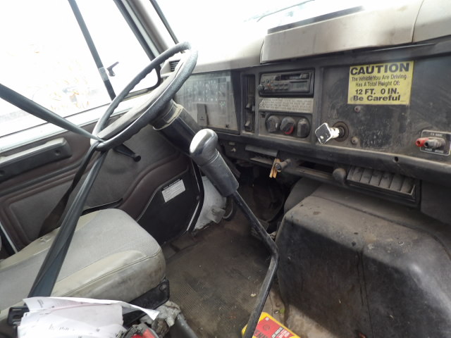 2001 International 4900